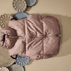 OLD Navy Dusty Pink Puffer Vest size small Womens New without Tags